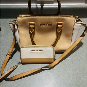 Michael Kors Beige and White Satchel Set
